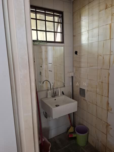 The Riverside Piazza, 11 Keng Cheow Street, 765 sqft, Other Retail For Rent, by Tan Jilian, 500207222 - Fitted Sink - CommercialGuru.com.sg