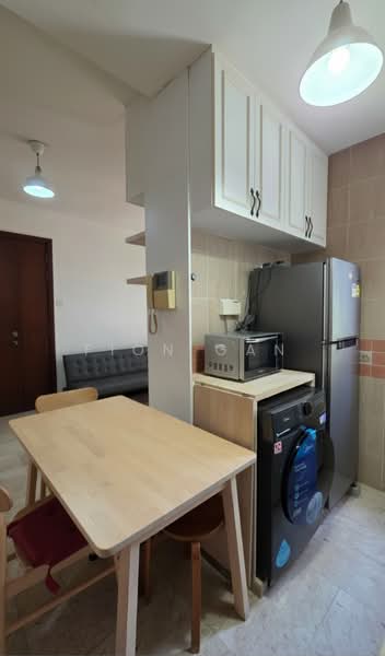 Mutiara Crest, 2 Jalan Mutiara, 1 Bedroom, 474 sqft, Apartment For Rent, by Fion Gan, 500207229 - Kitchen - PropertyGuru.com.sg