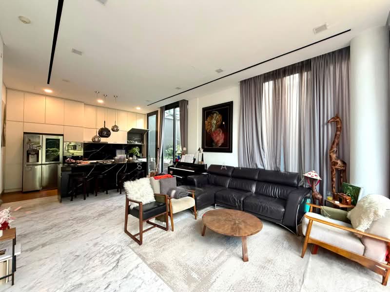 Dyson Road, Dyson road, 5 Bedrooms, 4,633 sqft, Semi-Detached House For Sale, by Sky Lai, 500207240 - Living Room - PropertyGuru.com.sg
