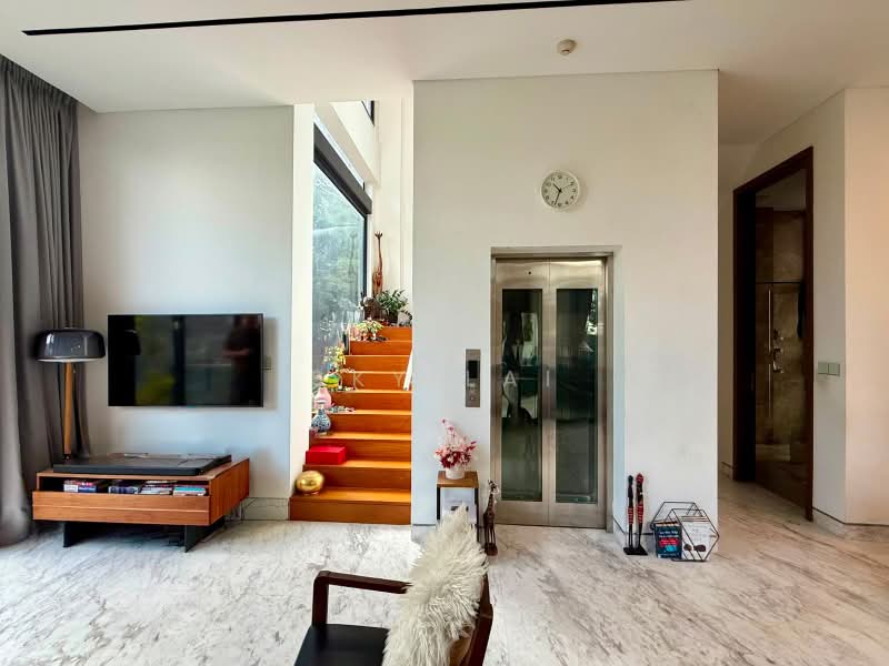 Dyson Road, Dyson road, 5 Bedrooms, 4,633 sqft, Semi-Detached House For Sale, by Sky Lai, 500207240 - Living Room - PropertyGuru.com.sg