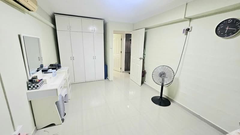 91 Paya Lebar Way, 91 Paya Lebar Way, 2 Bedrooms, 721 sqft, HDB Flat For Sale, by James Yeo, 500207258 - Bedroom - PropertyGuru.com.sg