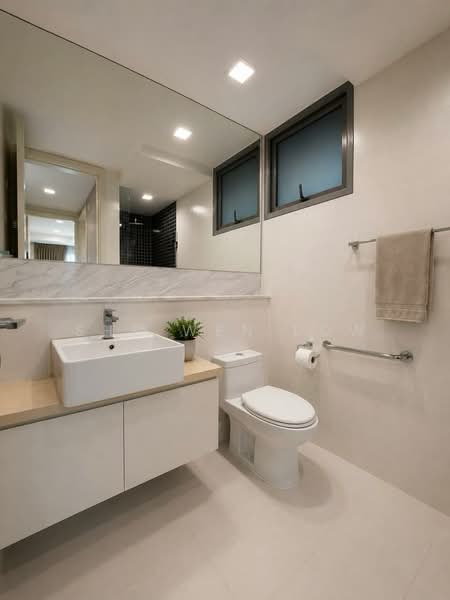 Ferraria Park Condo, 26 Flora Drive, 2 Bedrooms, 883 sqft, Condominium For Sale, by Shu Wen Low, 500207261 - Bathroom - PropertyGuru.com.sg