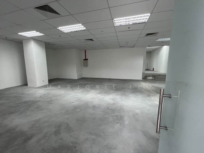 1,580sf Street frontage' Retail Space with waterpoint & centralised aircon @Tampines Central, Tampines Central, 1,587 sqft, Other Retail For Rent, by Marjorie Teo, 500207264 - Interior - CommercialGuru.com.sg