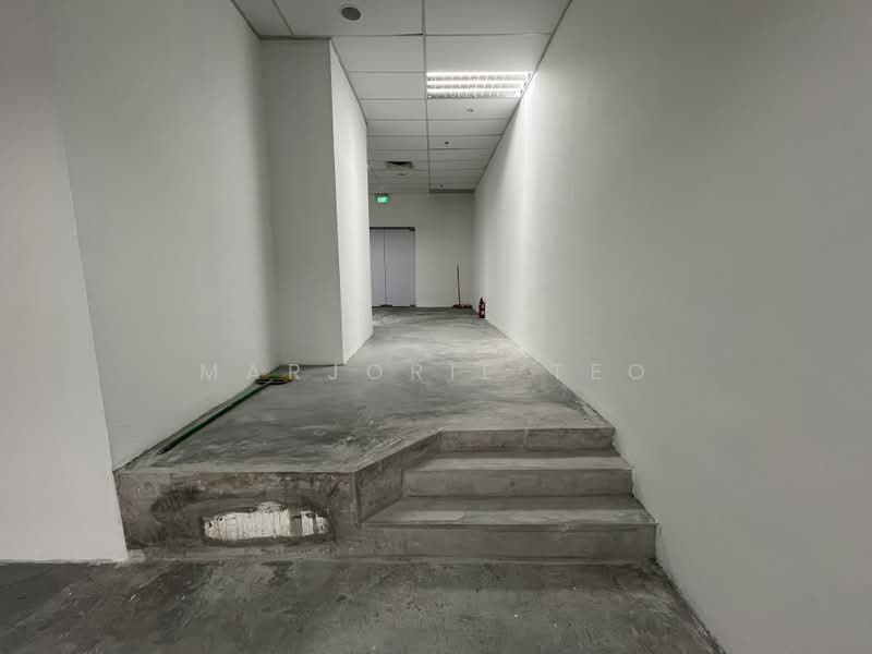 1,580sf Street frontage' Retail Space with waterpoint & centralised aircon @Tampines Central, Tampines Central, 1,587 sqft, Other Retail For Rent, by Marjorie Teo, 500207264 - Corridor - CommercialGuru.com.sg