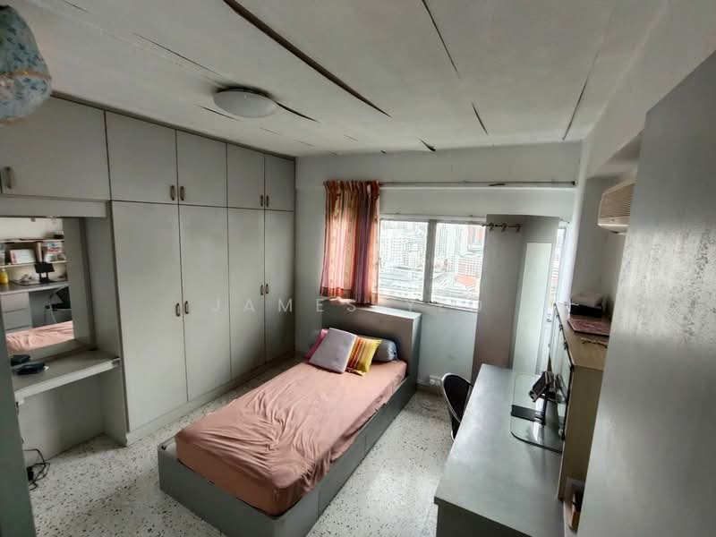 218 Lorong 8 Toa Payoh, 218 Lorong 8 Toa Payoh, 3 Bedrooms, 1,227 sqft, HDB Flat For Sale, by James Yeo, 500207281 - Bedroom - PropertyGuru.com.sg