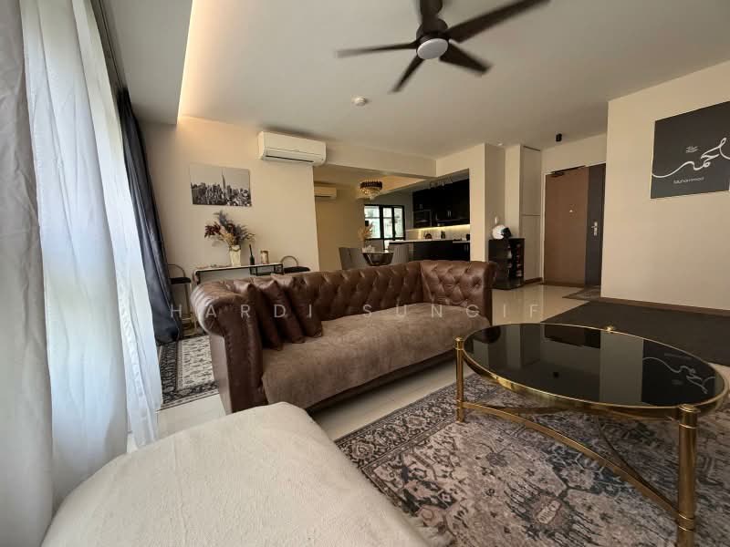 874D Tampines Street 85, 874D Tampines Street 85, 3 Bedrooms, 1,216 sqft, HDB Flat For Sale, by Hardi Sungif, 500207282 - Living Room - PropertyGuru.com.sg