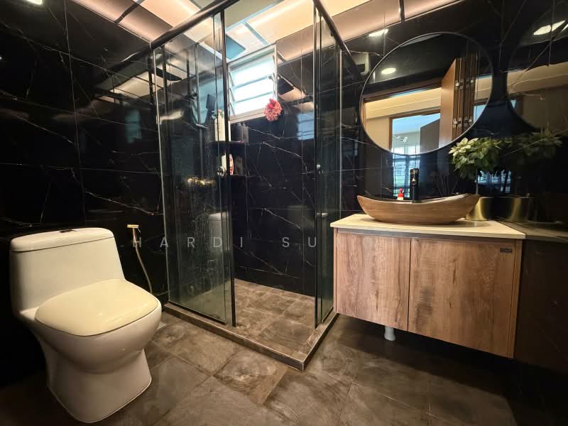 874D Tampines Street 85, 874D Tampines Street 85, 3 Bedrooms, 1,216 sqft, HDB Flat For Sale, by Hardi Sungif, 500207282 - Bathroom - PropertyGuru.com.sg