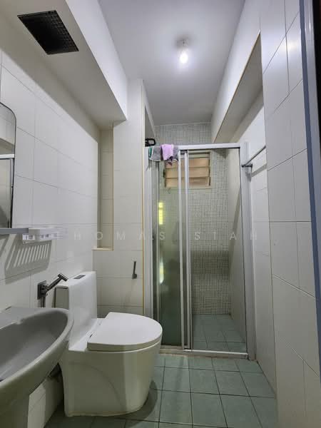 651 Punggol Central, 651 Punggol Central, Room Rental, 200 sqft, HDB Flat For Rent, by Thomas Siah, 500207285 - Bathroom - PropertyGuru.com.sg