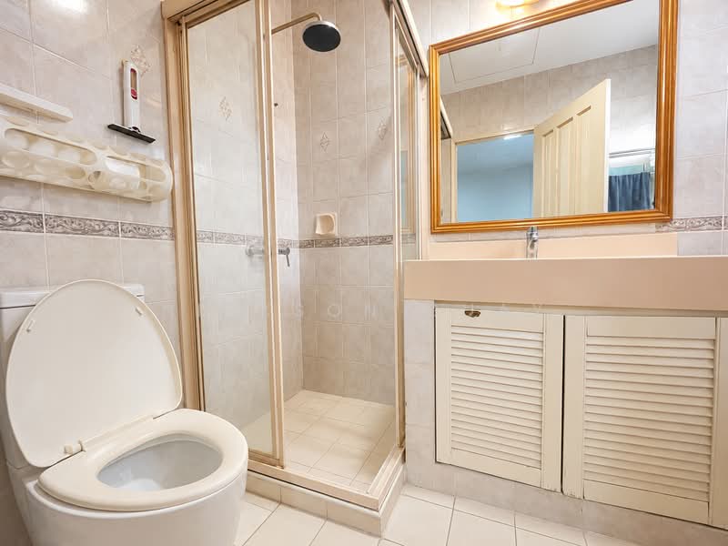 3 storey terrace house for sale @ Loyang Rise, , 4 Bedrooms, 2,951 sqft, Terraced House For Sale, by Nickson Guay, 500207286 - Bathroom - PropertyGuru.com.sg
