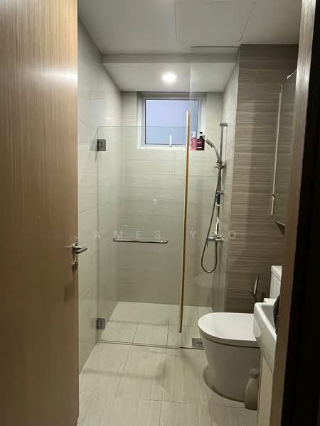 High Park Residences, 31 Fernvale Road, 3 Bedrooms, 872 sqft, Condominium For Sale, by James Yeo, 500207291 - Bathroom - PropertyGuru.com.sg