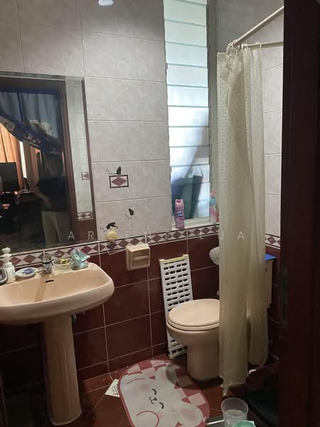 Cavendish Park, 18 Pine Grove, 2 Bedrooms, 958 sqft, Condominium For Sale, by Arlene Lua, 500207313 - Bathroom - PropertyGuru.com.sg