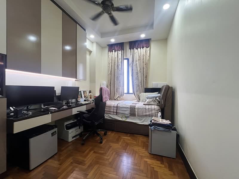 Regent Heights, 50 Bukit Batok East Avenue 5, 3 Bedrooms, 1,173 sqft, Condominium For Rent, by Tan Jin Yi, 500207314 - Bedroom - PropertyGuru.com.sg
