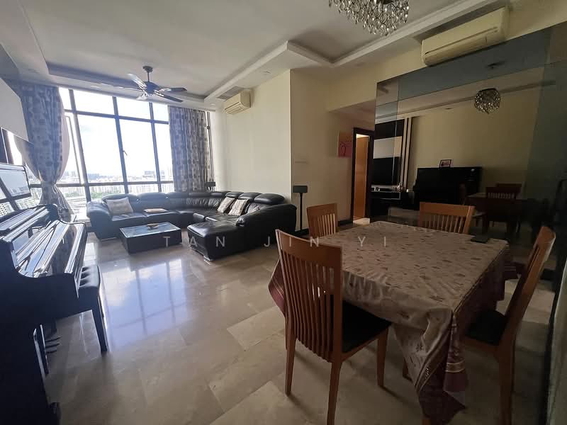 Regent Heights, 50 Bukit Batok East Avenue 5, 3 Bedrooms, 1,173 sqft, Condominium For Rent, by Tan Jin Yi, 500207314 - Living Room - PropertyGuru.com.sg