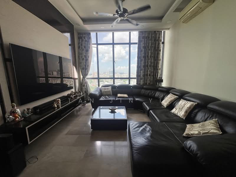 Regent Heights, 50 Bukit Batok East Avenue 5, 3 Bedrooms, 1,173 sqft, Condominium For Rent, by Tan Jin Yi, 500207314 - Living Room - PropertyGuru.com.sg