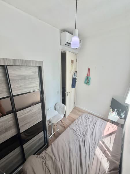 Ferraria Park Condo, 20 Flora Drive, Room Rental, 100 sqft, Condominium For Rent, by Young Chng, 500207319 - Bedroom - PropertyGuru.com.sg