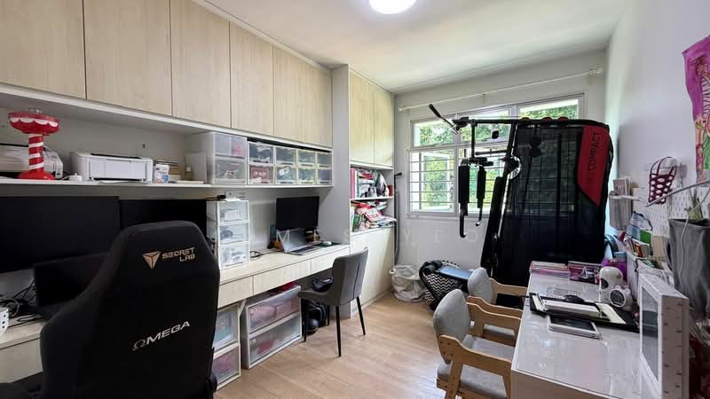 70A Telok Blangah Heights, 70A Telok Blangah Heights, 3 Bedrooms, 1,001 sqft, HDB Flat For Sale, by James Yeo, 500207322 - Study - PropertyGuru.com.sg