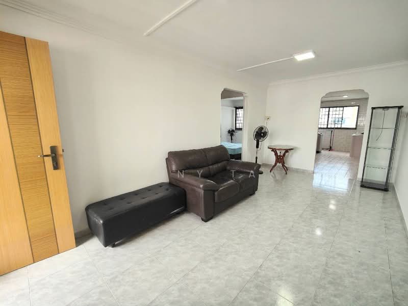 423 Bukit Batok West Avenue 2, 423 Bukit Batok West Avenue 2, 2 Bedrooms, 732 sqft, HDB Flat For Sale, by Benny Tay, 500207326 - PropertyGuru.com.sg
