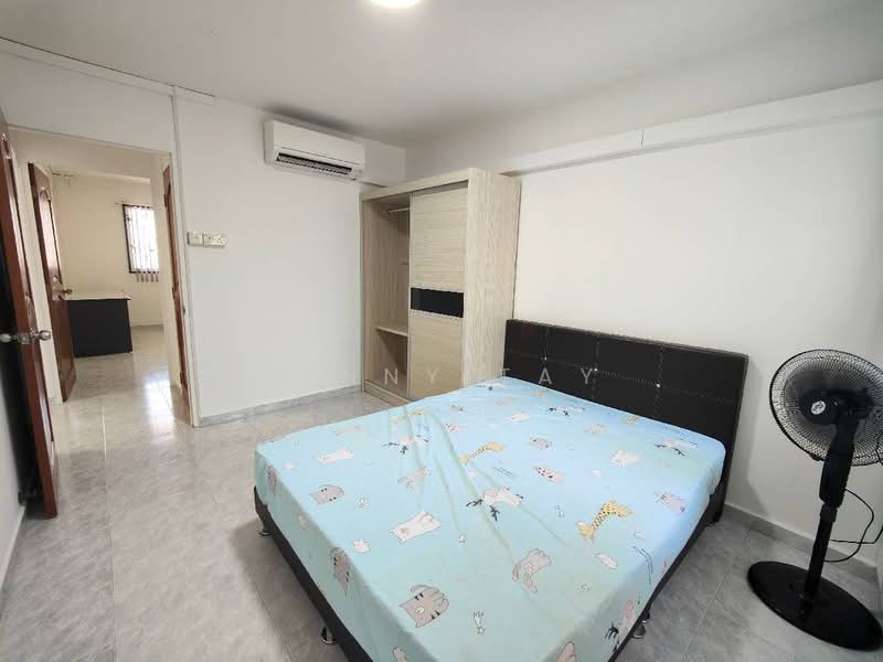 423 Bukit Batok West Avenue 2, 423 Bukit Batok West Avenue 2, 2 Bedrooms, 732 sqft, HDB Flat For Sale, by Benny Tay, 500207326 - PropertyGuru.com.sg