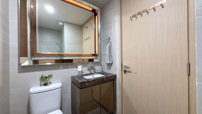 Stars of Kovan, 980 Upper Serangoon Road, 2 Bedrooms, 732 sqft, Condominium For Sale, by Alyssa Ng, 500207338 - Bathroom - PropertyGuru.com.sg