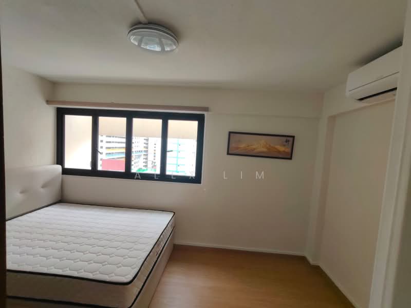 227 Yishun Street 21, 227 Yishun Street 21, Sembawang / Yishun, Room Rental, 100 sqft, HDB Flat For Rent, by Alex Lim, 500207339 - Bedroom - PropertyGuru.com.sg