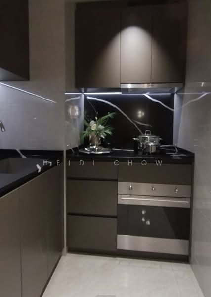 One Marina Gardens, 3 Marina Gardens Lane, 2 Bedrooms, 657 sqft, Condominium For Sale, by Heidi Chow, 500207343 - Kitchen - PropertyGuru.com.sg