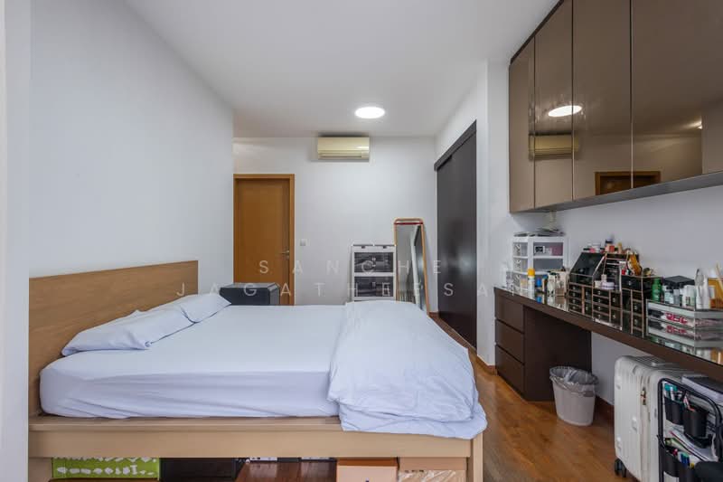 8 @ Woodleigh, 8 Woodleigh Close, 3 Bedrooms, 1,163 sqft, Condominium For Rent, by Sanche Jagatheesan, 500207346 - Bedroom - PropertyGuru.com.sg