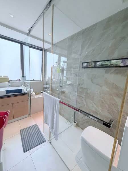 Miro, 1 Lincoln Road, 4 Bedrooms, 1,938 sqft, Condominium For Sale, by Anthea Yeo 杨丽娇, 500207353 - Bathroom - PropertyGuru.com.sg