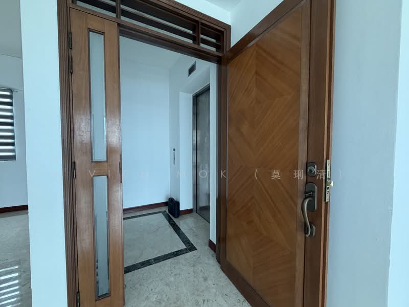 Palm Gardens, 2D Hong San Walk, 2 Bedrooms, 958 sqft, Condominium For Rent, by Vivien Mok (莫琍清), 500207355 - Entrance - PropertyGuru.com.sg