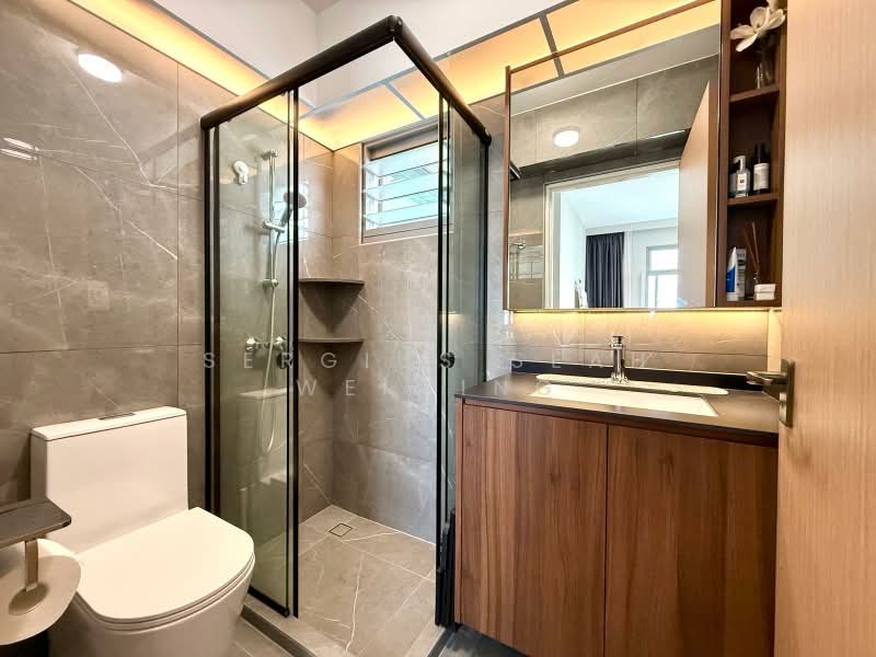 30 Margaret Drive, 30 Margaret Drive, 2 Bedrooms, 667 sqft, HDB Flat For Sale, by Sergius Seah Weiming, 500207369 - Master Bathroom - PropertyGuru.com.sg