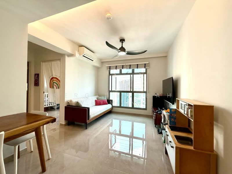 30 Margaret Drive, 30 Margaret Drive, 2 Bedrooms, 667 sqft, HDB Flat For Sale, by Sergius Seah Weiming, 500207369 - Living Room - PropertyGuru.com.sg