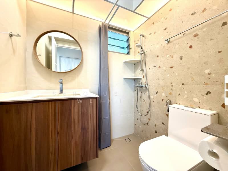 30 Margaret Drive, 30 Margaret Drive, 2 Bedrooms, 667 sqft, HDB Flat For Sale, by Sergius Seah Weiming, 500207369 - Common Bathroom - PropertyGuru.com.sg