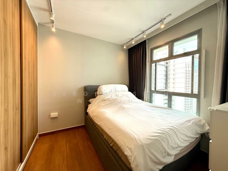 30 Margaret Drive, 30 Margaret Drive, 2 Bedrooms, 667 sqft, HDB Flat For Sale, by Sergius Seah Weiming, 500207369 - Master Bedroom - PropertyGuru.com.sg