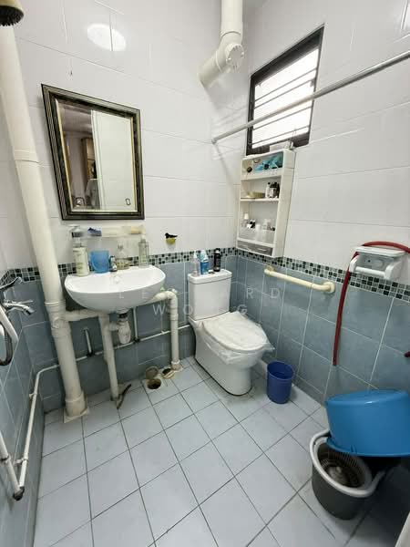608 Bedok Reservoir Road, , Room Rental, 150 sqft, HDB Flat For Rent, by Leonard Wong, 500207388 - Bathroom - PropertyGuru.com.sg