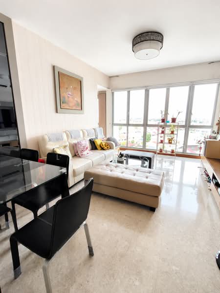 Astor, 51C Lengkong Empat, 3 Bedrooms, 1,173 sqft, Condominium For Sale, by Lawrence Quek, 500207392 - Living Room - PropertyGuru.com.sg