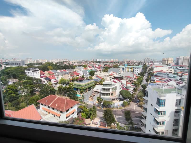 Astor, 51C Lengkong Empat, 3 Bedrooms, 1,173 sqft, Condominium For Sale, by Lawrence Quek, 500207392 - Exterior - PropertyGuru.com.sg