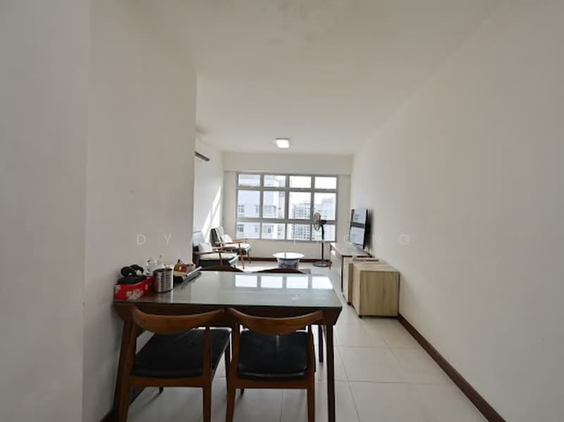 212B Punggol Walk, 212B Punggol Walk, 2 Bedrooms, 721 sqft, HDB Flat For Sale, by Dyann Thong, 500207396 - Living Room - PropertyGuru.com.sg