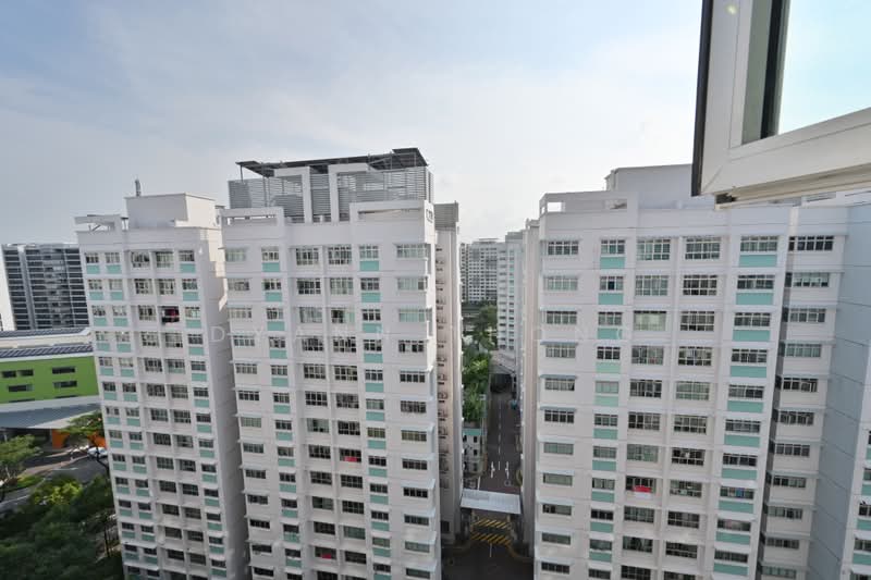 212B Punggol Walk, 212B Punggol Walk, 2 Bedrooms, 721 sqft, HDB Flat For Sale, by Dyann Thong, 500207396 - Exterior - PropertyGuru.com.sg