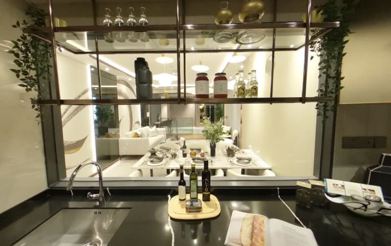 Chuan Park, 246 Lorong Chuan, 3 Bedrooms, 1,206 sqft, Condominium For Sale, by Yogi Wen, 500207398 - Kitchen - PropertyGuru.com.sg
