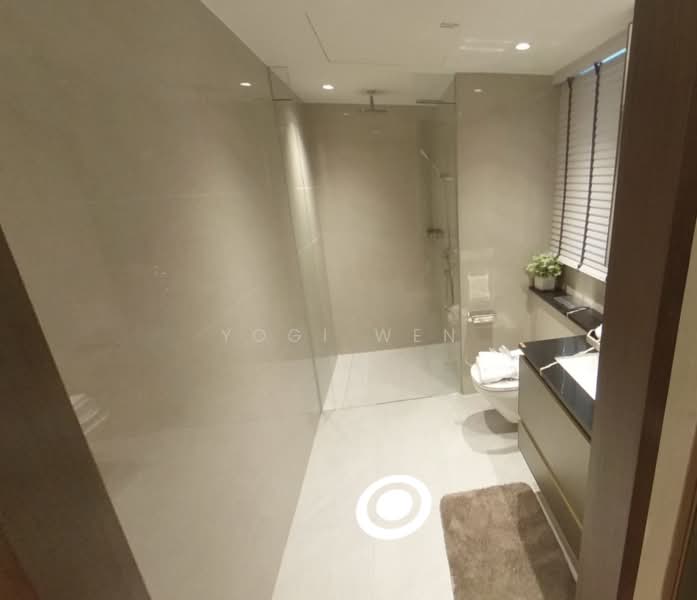 Chuan Park, 246 Lorong Chuan, 3 Bedrooms, 1,206 sqft, Condominium For Sale, by Yogi Wen, 500207398 - Bathroom - PropertyGuru.com.sg