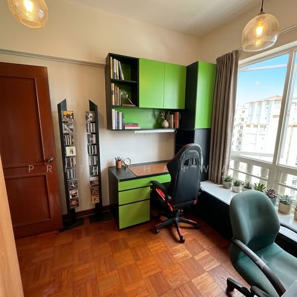 The Tropica, 61 Tampines Avenue 1, 4 Bedrooms, 1,518 sqft, Condominium For Sale, by Priti Khatwani, 500207402 - Study - PropertyGuru.com.sg