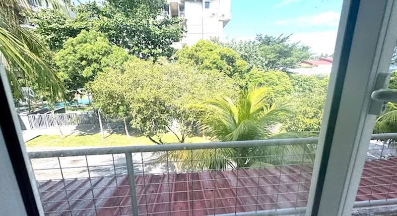 Landed house studio - 7 minutes walk to Telok Blangah, , Studio, 400 sqft, Terraced House For Rent, by Gibson Ho, 500207413 - Balcony - PropertyGuru.com.sg