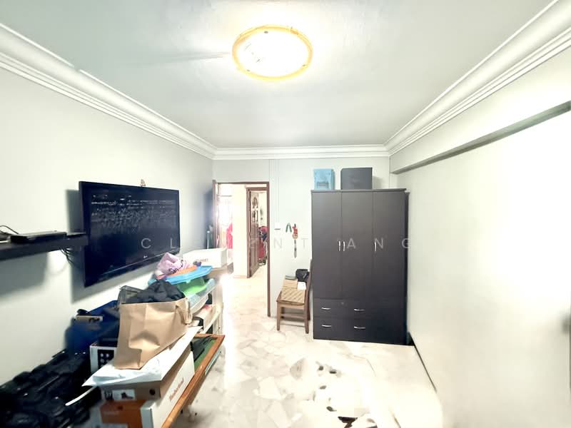 252 Choa Chu Kang Avenue 2, 252 Choa Chu Kang Avenue 2, 3 Bedrooms, 1,119 sqft, HDB Flat For Sale, by Clement Ang, 500207418 - Living Room - PropertyGuru.com.sg