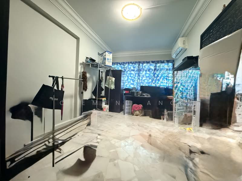 252 Choa Chu Kang Avenue 2, 252 Choa Chu Kang Avenue 2, 3 Bedrooms, 1,119 sqft, HDB Flat For Sale, by Clement Ang, 500207418 - Living Room - PropertyGuru.com.sg