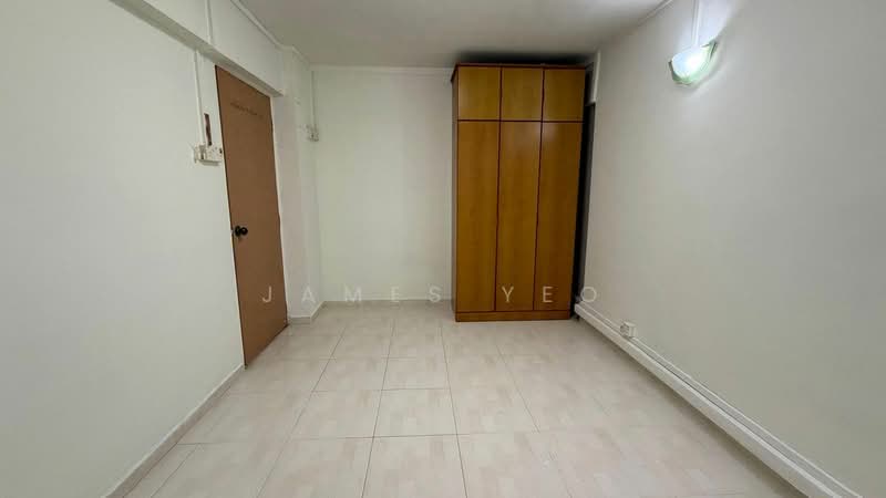 227 Bukit Batok Central, 227 Bukit Batok Central, 2 Bedrooms, 721 sqft, HDB Flat For Sale, by James Yeo, 500207421 - Interior - PropertyGuru.com.sg