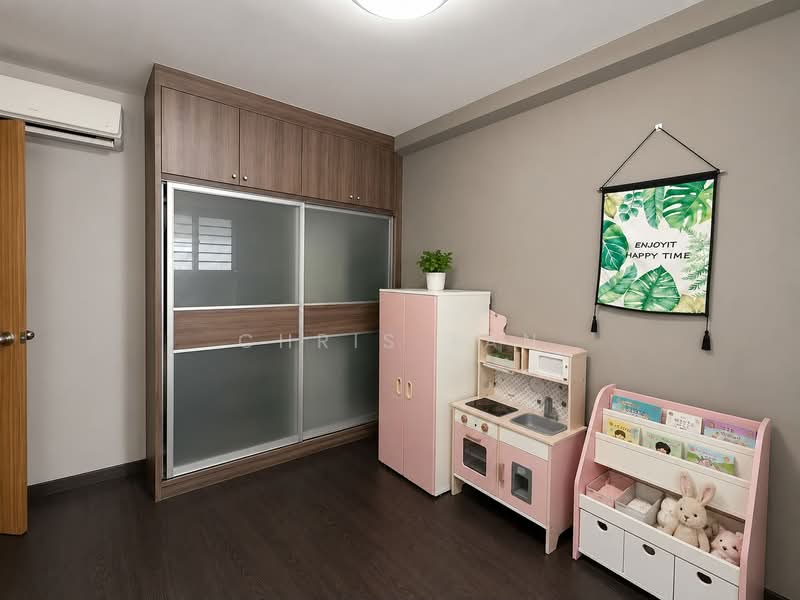 861 Yishun Avenue 4, 861 Yishun Avenue 4, 2 Bedrooms, 796 sqft, HDB Flat For Sale, by Chris Tan, 500207422 - Bedroom - PropertyGuru.com.sg