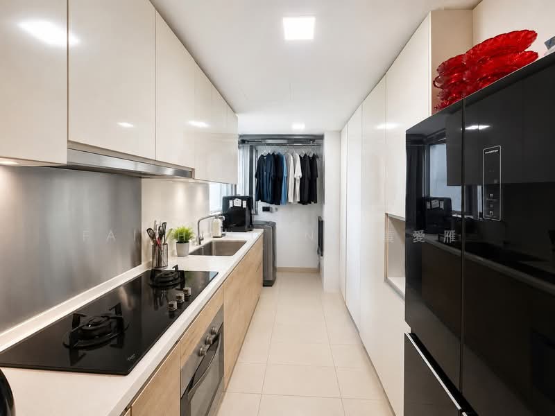 Eight Courtyards, 2 Canberra Drive, 3 Bedrooms, 1,399 sqft, Condominium For Sale, by Faith Huang 黄愛雁, 500207425 - Kitchen - PropertyGuru.com.sg