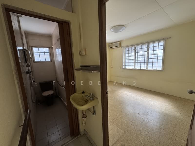 MacPherson Garden Estate, Jalan Gembira, 2 Bedrooms, 980 sqft, Terraced House For Rent, by Phoebe Ang, 500207428 - PropertyGuru.com.sg