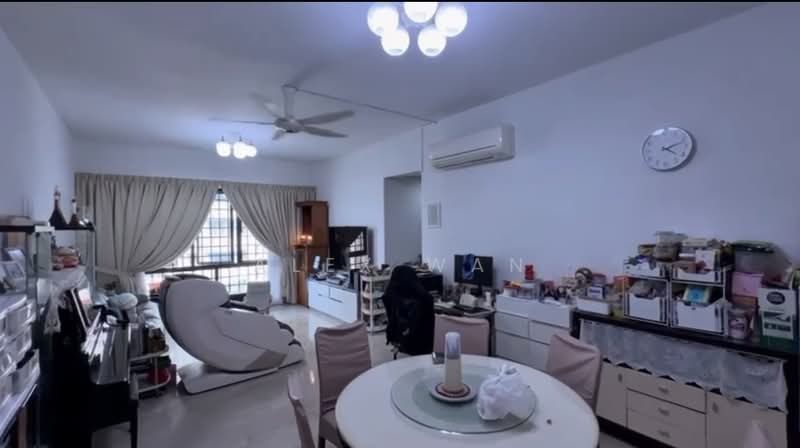 Simsville, 2 Geylang East Avenue 2, 3 Bedrooms, 1,238 sqft, Condominium For Rent, by Alex Wan, 500207430 - Living Room - PropertyGuru.com.sg