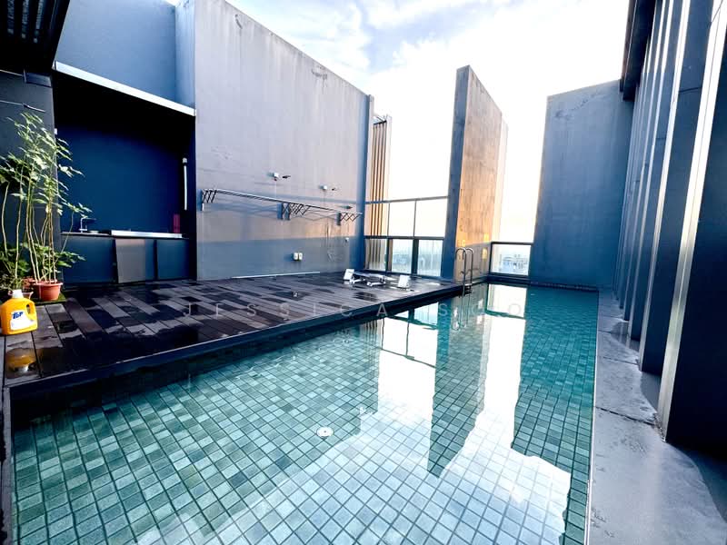 Echelon, 7 Alexandra View, 5 Bedrooms, 4,047 sqft, Condominium For Rent, by Jessica Soo, 500207433 - Pool - PropertyGuru.com.sg