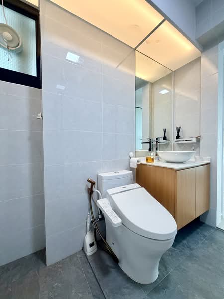 420C Northshore Drive, 420C Northshore Drive, 3 Bedrooms, 1,237 sqft, HDB Flat For Sale, by Evon Ng, 500207438 - Bathroom - PropertyGuru.com.sg